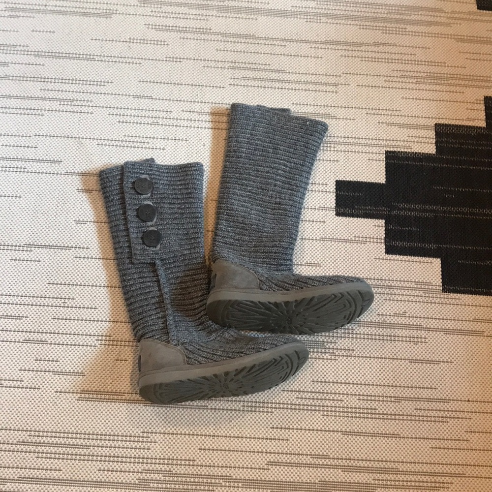 Ugg sweater boots